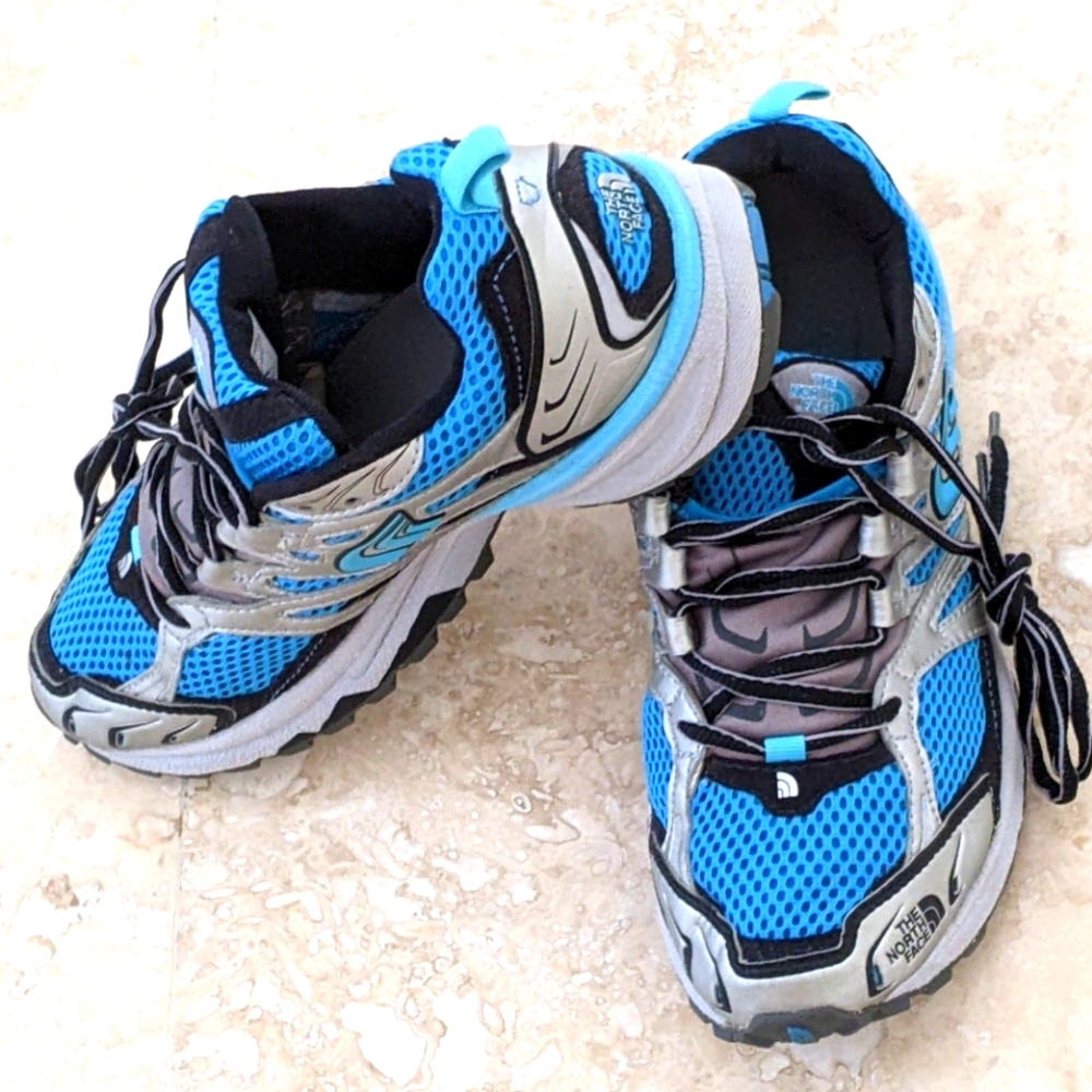 THE NORTH FACE WOMEN'S SINGLE TRACK TERRAIN HARNESS RUNNING SHOES